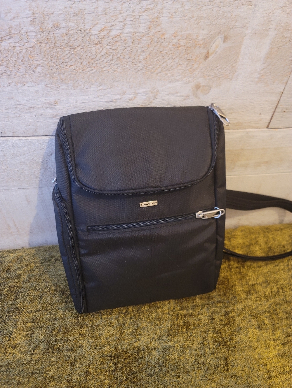 Travelon Anti-Theft Black Convertible Backpack Purse
